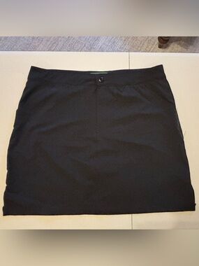 Stillwater Supply Co. Women's Black Skort with Button Waist 10 
0046S